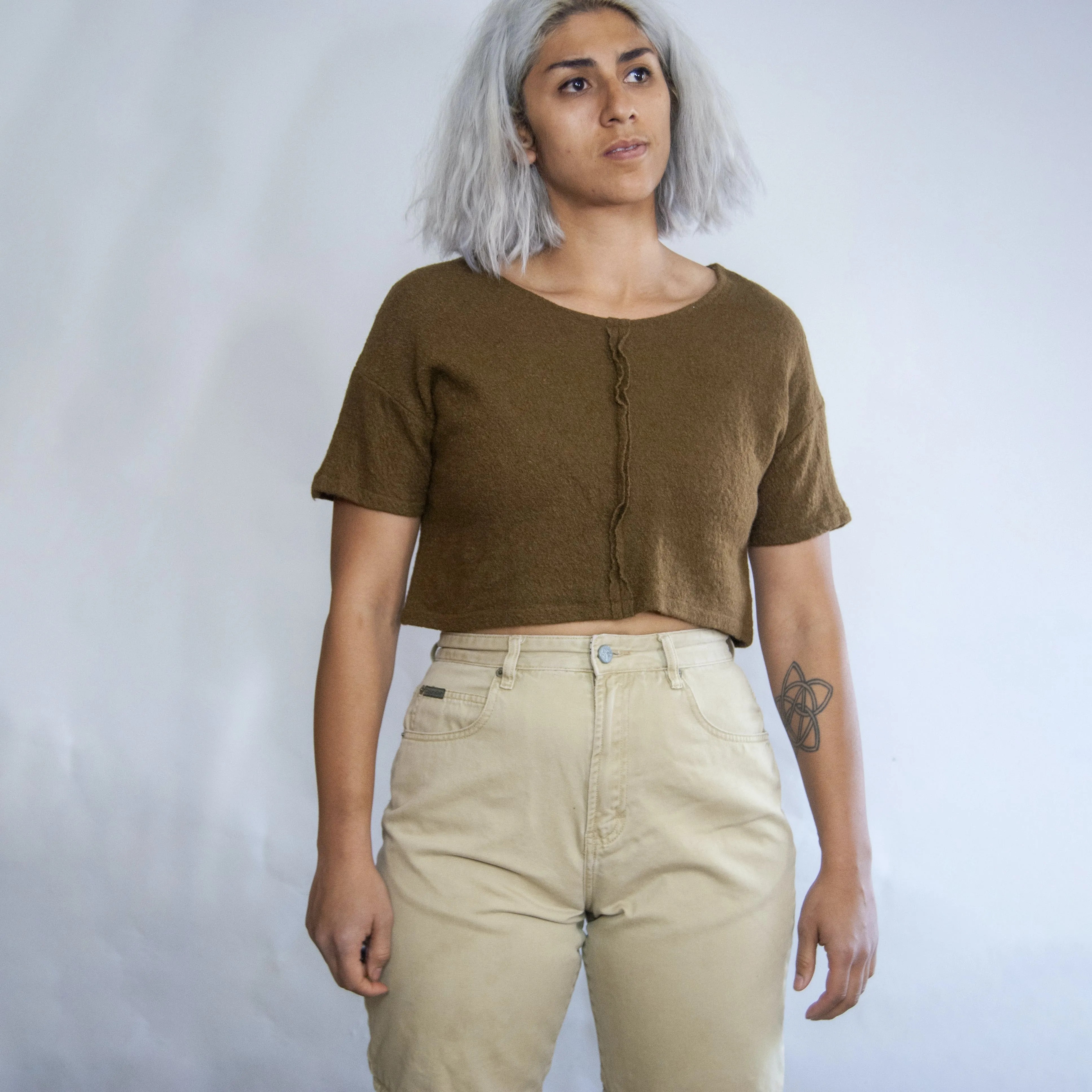 00's Beige High Rise Bermuda Shorts by Calvin Klein
