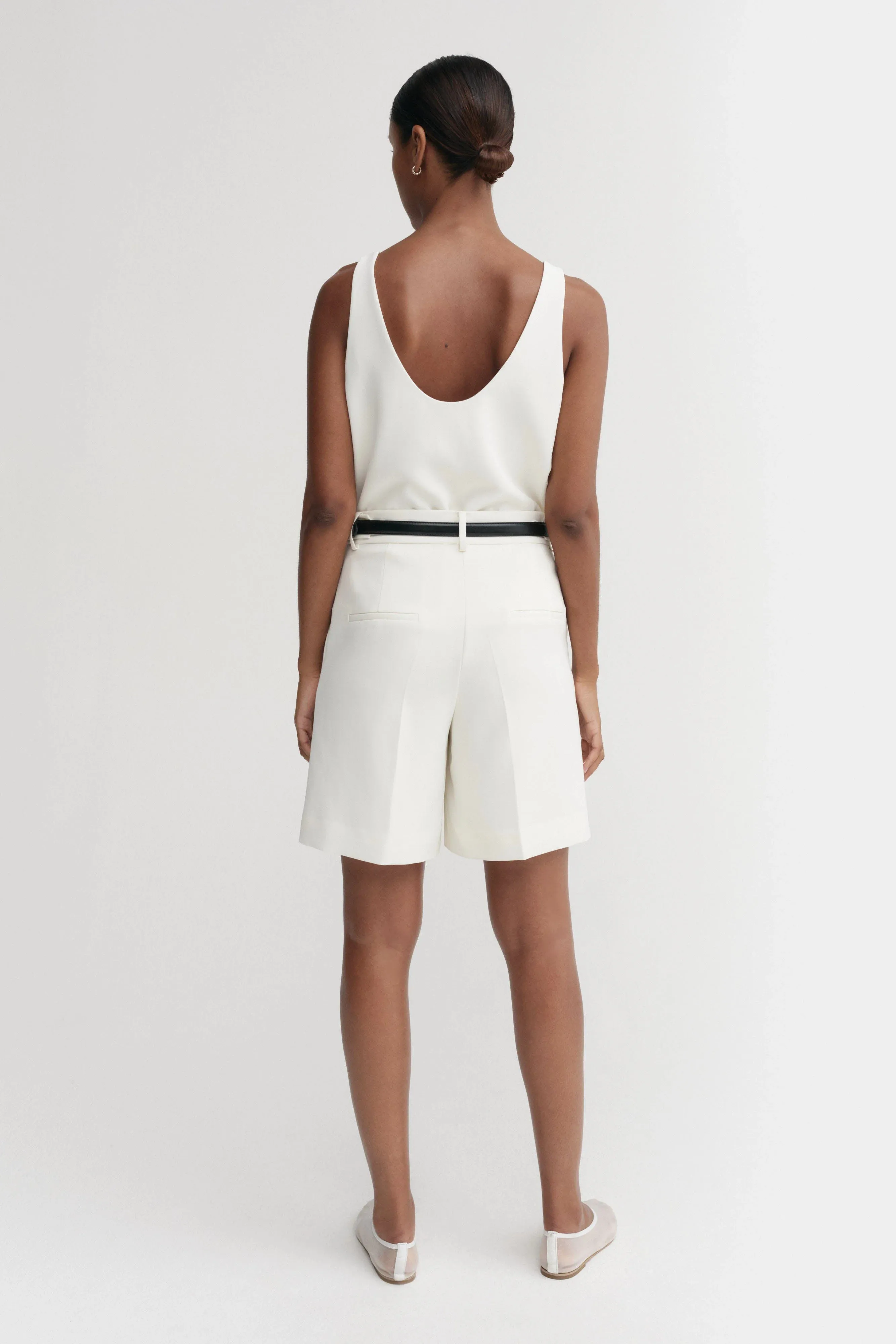 Almada Blair Crepe Shorts in Cream
