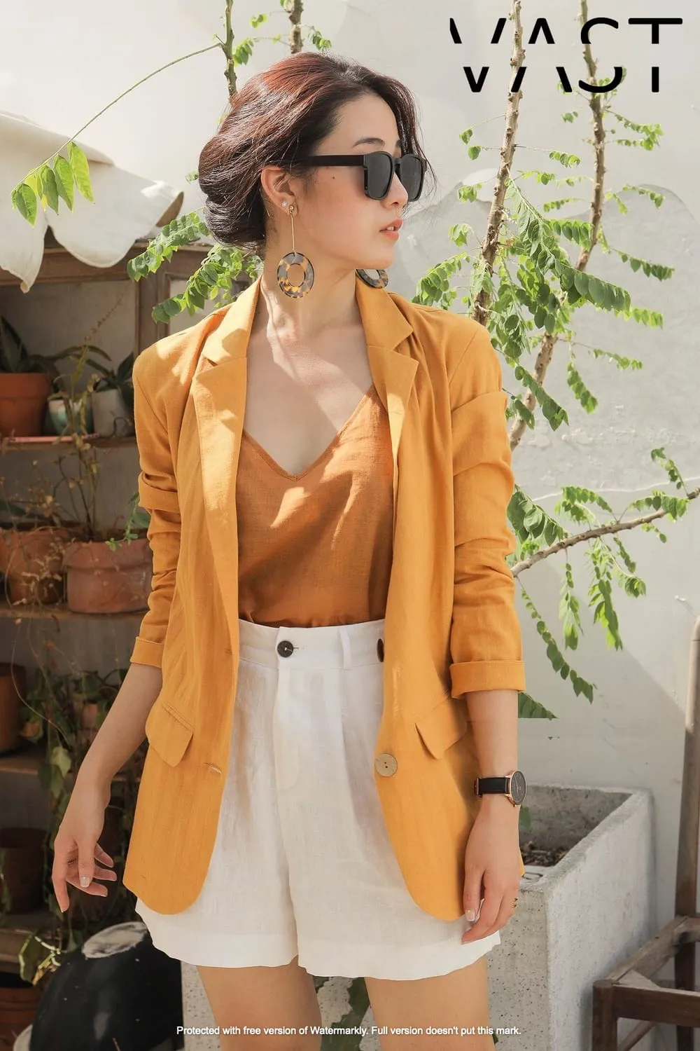 Avery Linen Basic Short
