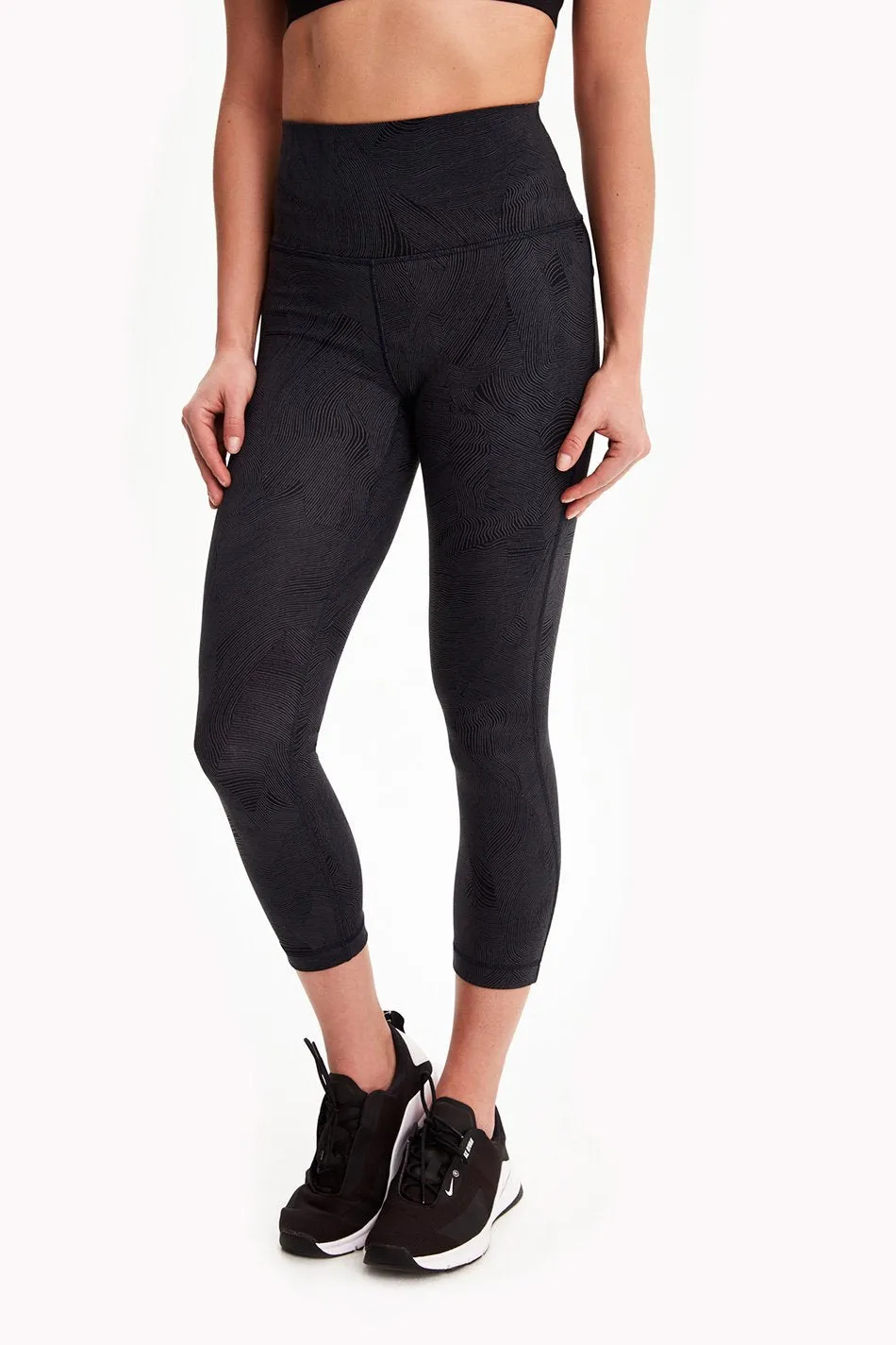 ELIANA HIGH-WAIST CROP LEGGING