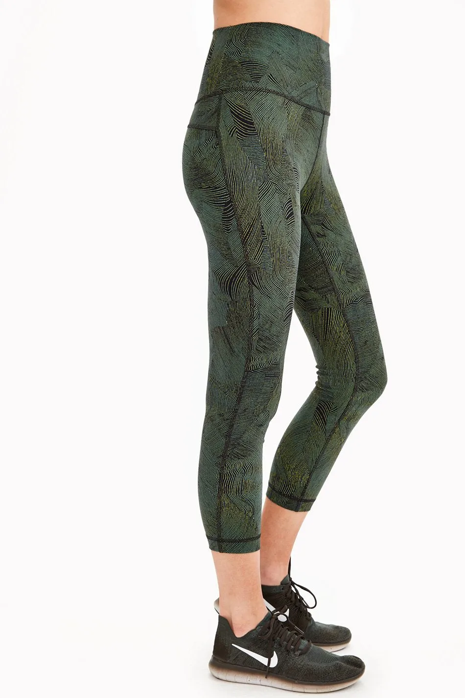 ELIANA HIGH-WAIST CROP LEGGING