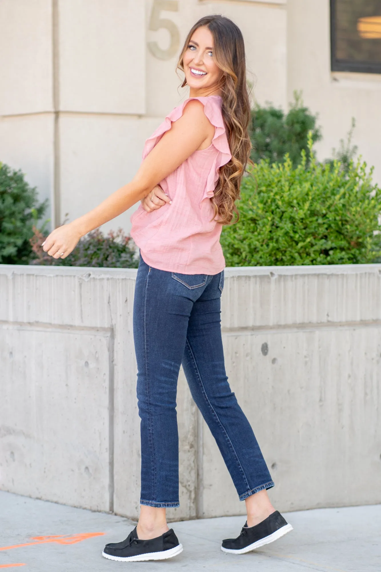 Great Mid Rise Slim Straight Leg