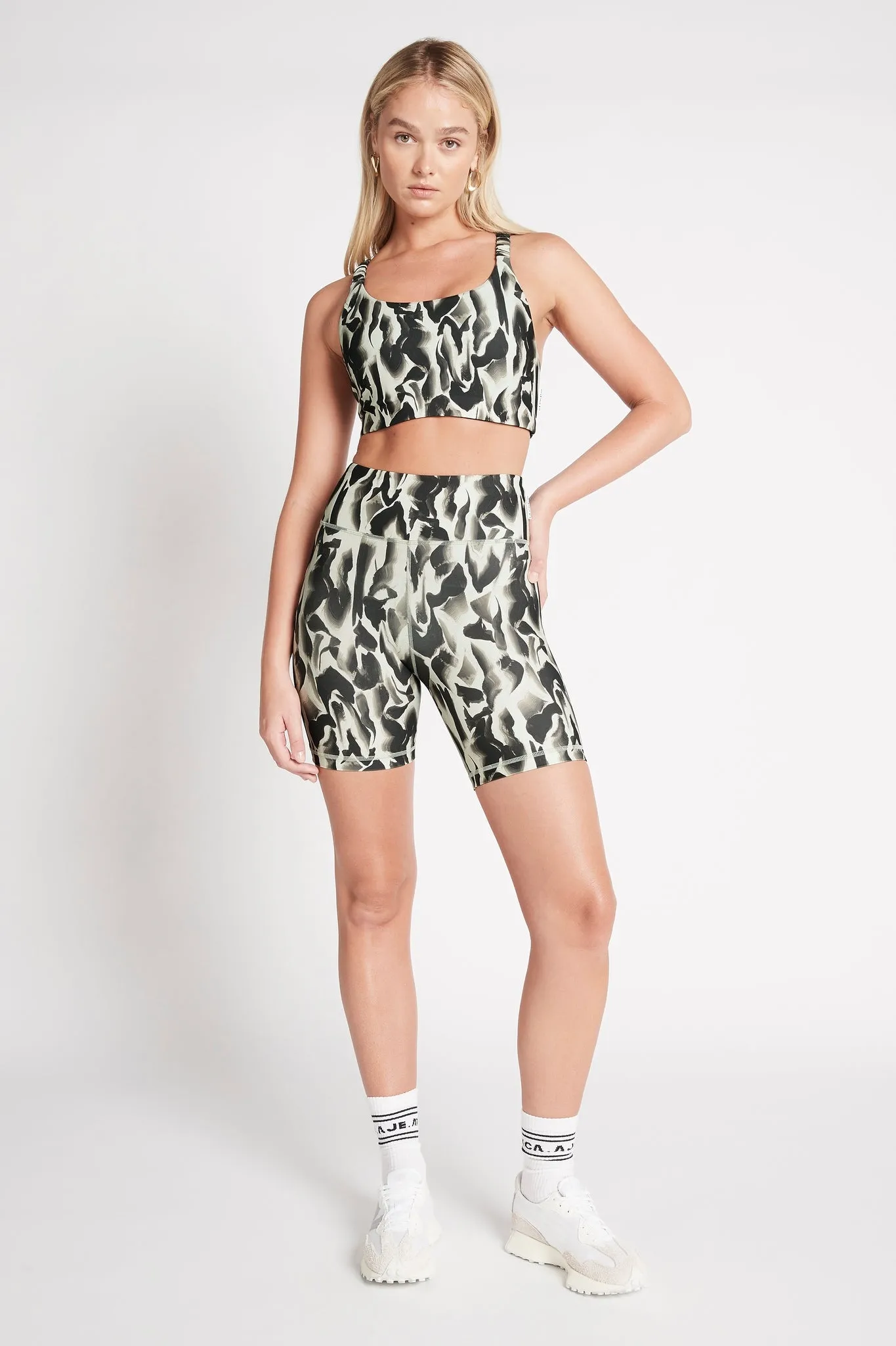 High Rise Bike Shorts 607