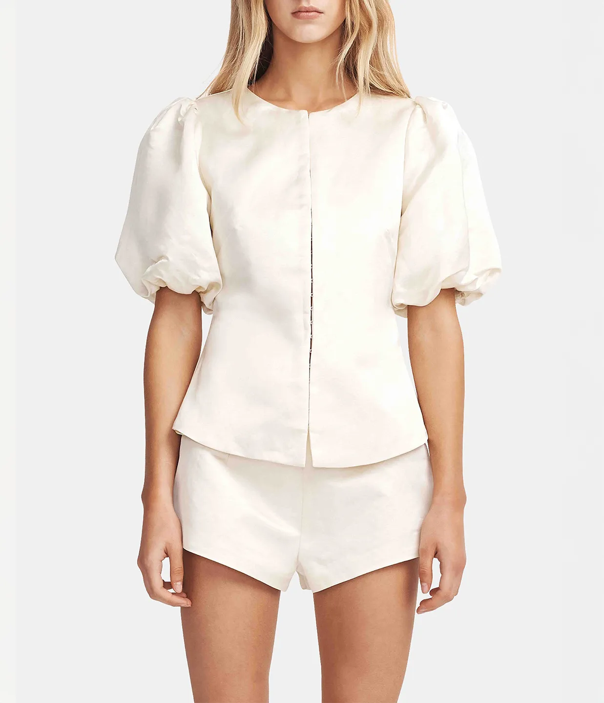 Jacques Shortie in Pearl