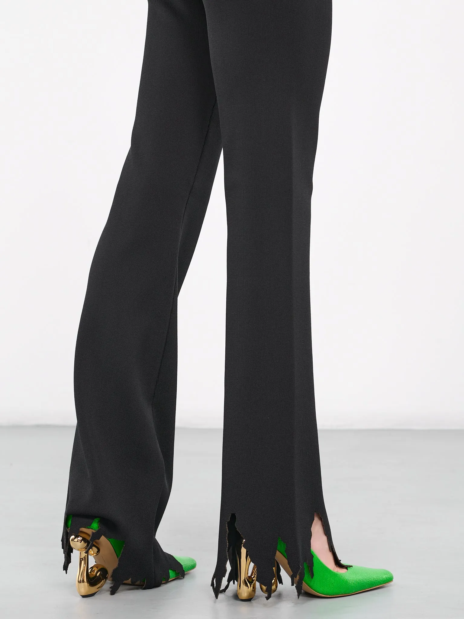 Laser-cut Knit Pants (KW1021-999-BLACK)