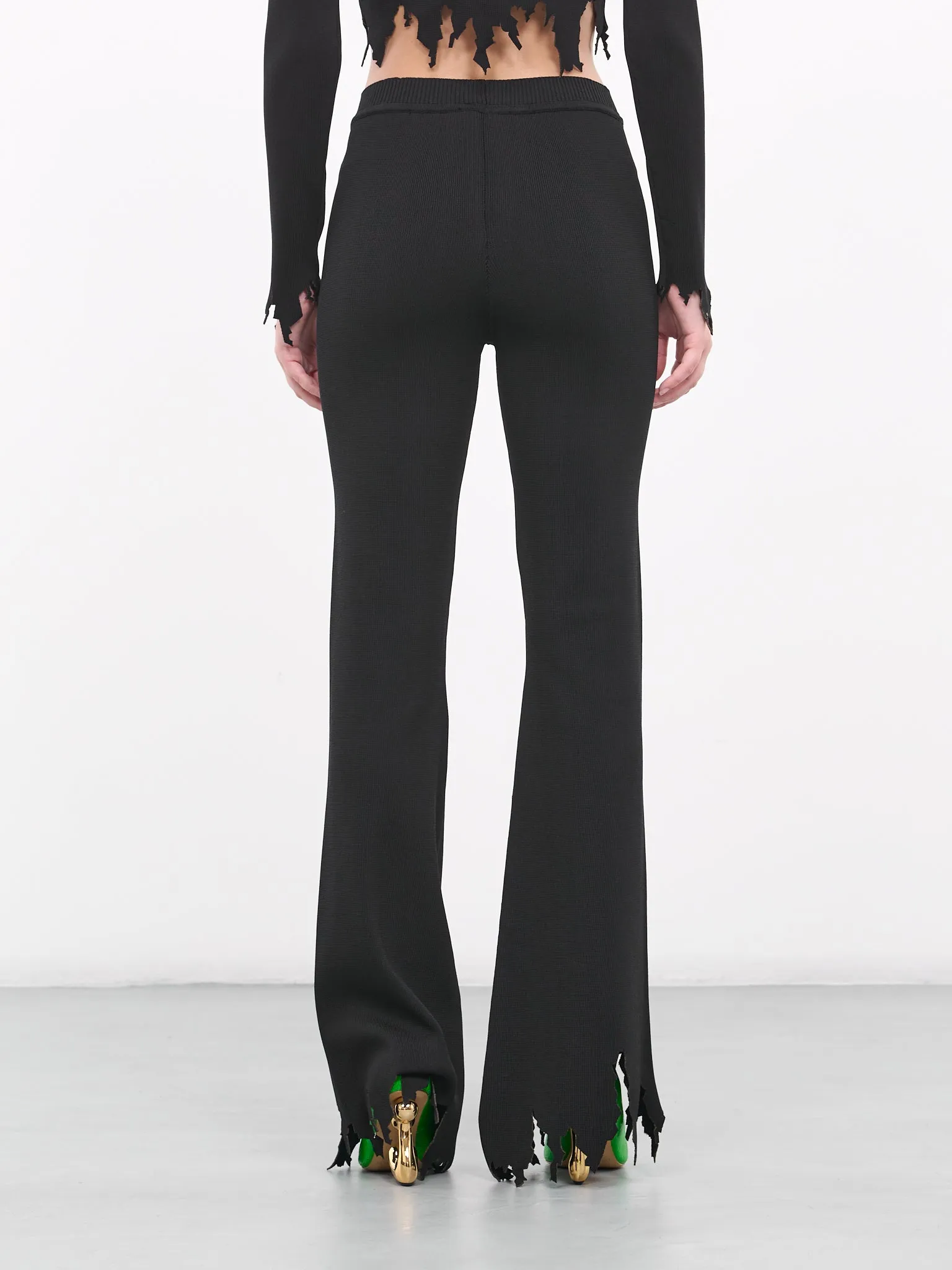 Laser-cut Knit Pants (KW1021-999-BLACK)