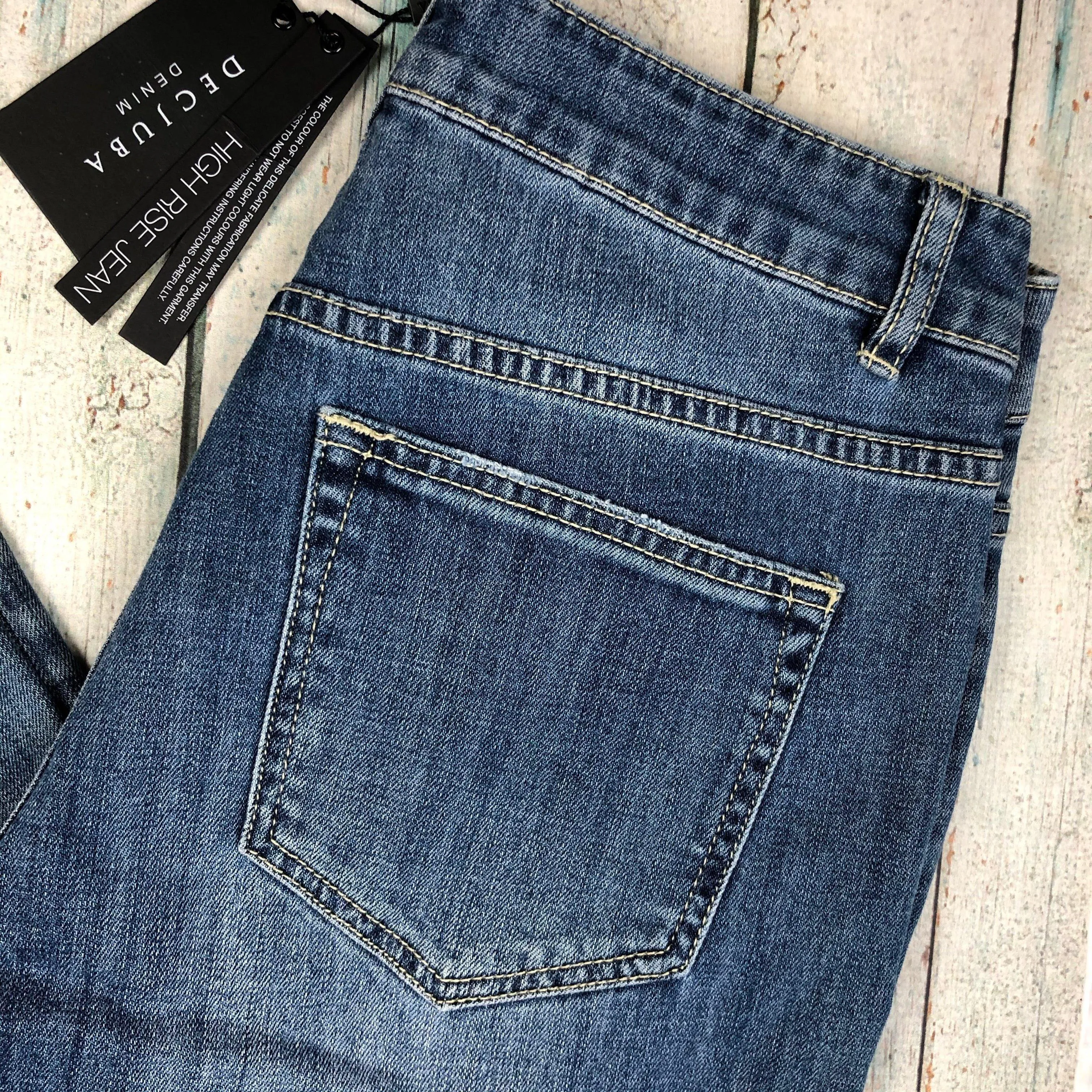 NWT - Decjuba  High Rise Cropped Straight Jeans Size- 28